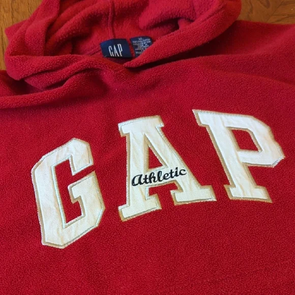 Y2K GAP Red Retro Fleece Hoodie - Picture 5 of 8